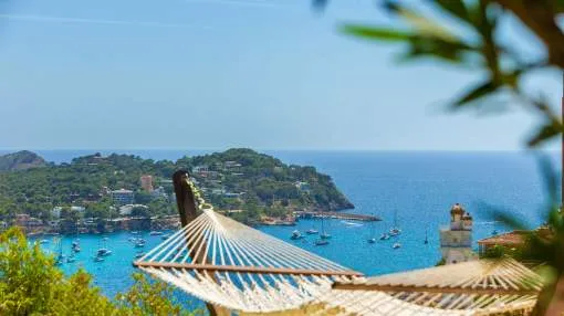 Mediterrane Traumvilla mit spektakulärem Meerblick in Bestlage
