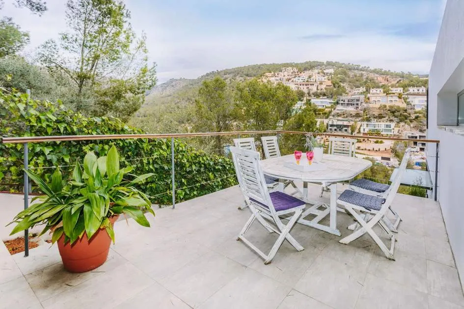 Moderne sonnige Villa mit absoluter Privatsphäre nahe Palma