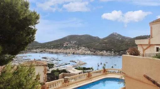 Mediterrane Wohnung mit Hafen- und Panoramablick
