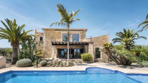 Charmante Finca-Oase mit Meerblick in beliebter Lage nahe
