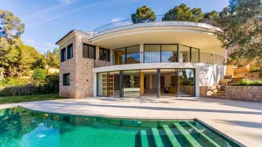 Außergewöhnliche Villa mit großzügigem Wohnkonzept